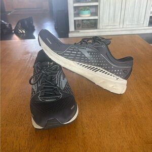 Brooks shoes